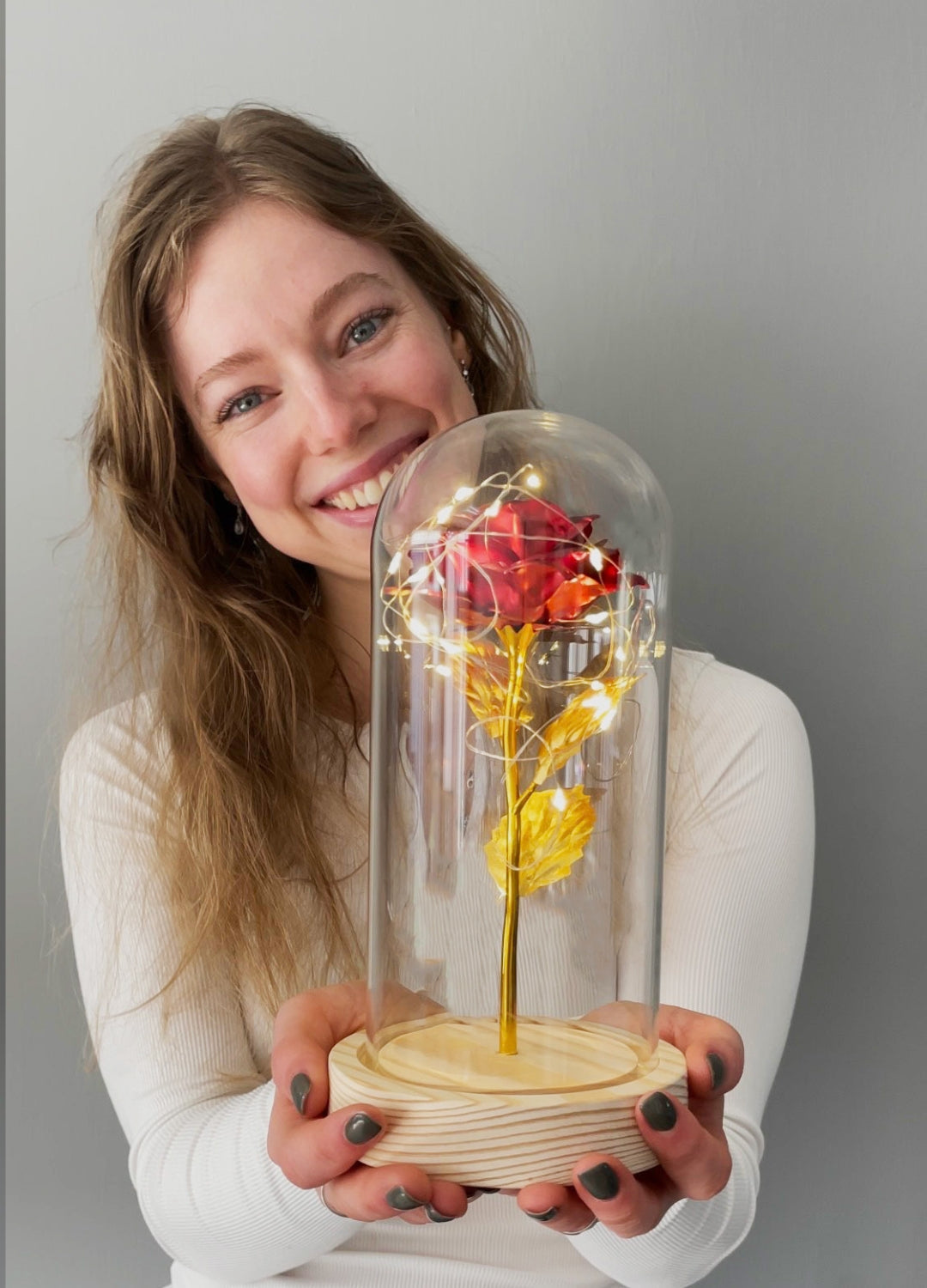 Eternal Rose - Golden Rose in Glass Dome with LED Lighting