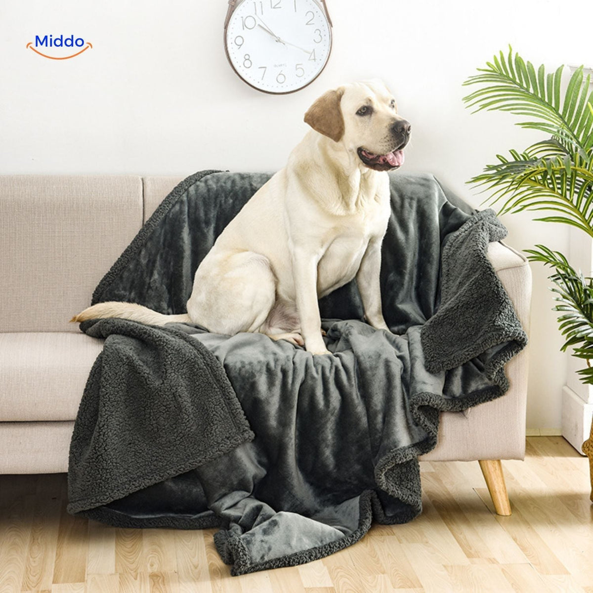 Waterproof Soft Velvet Blanket - Discreet Protection