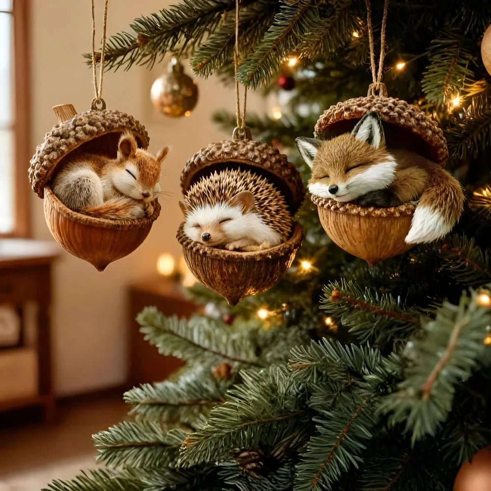 Acorn-Shaped Christmas Tree Ornaments with Woodland Animals – Natural Christmas Decorations