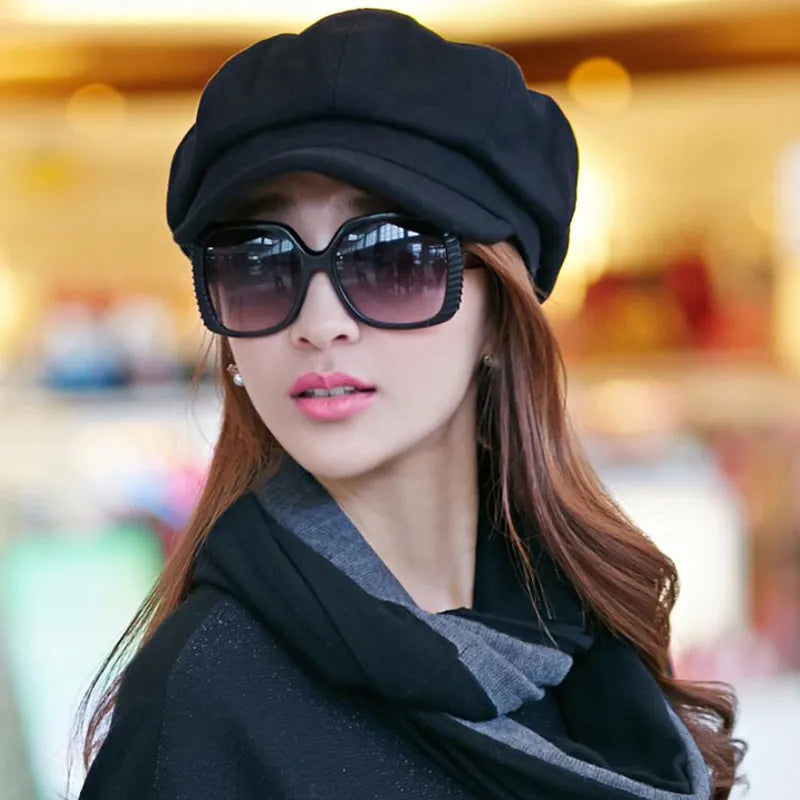 Vintage-Style Newsboy Cap for Winter Comfort