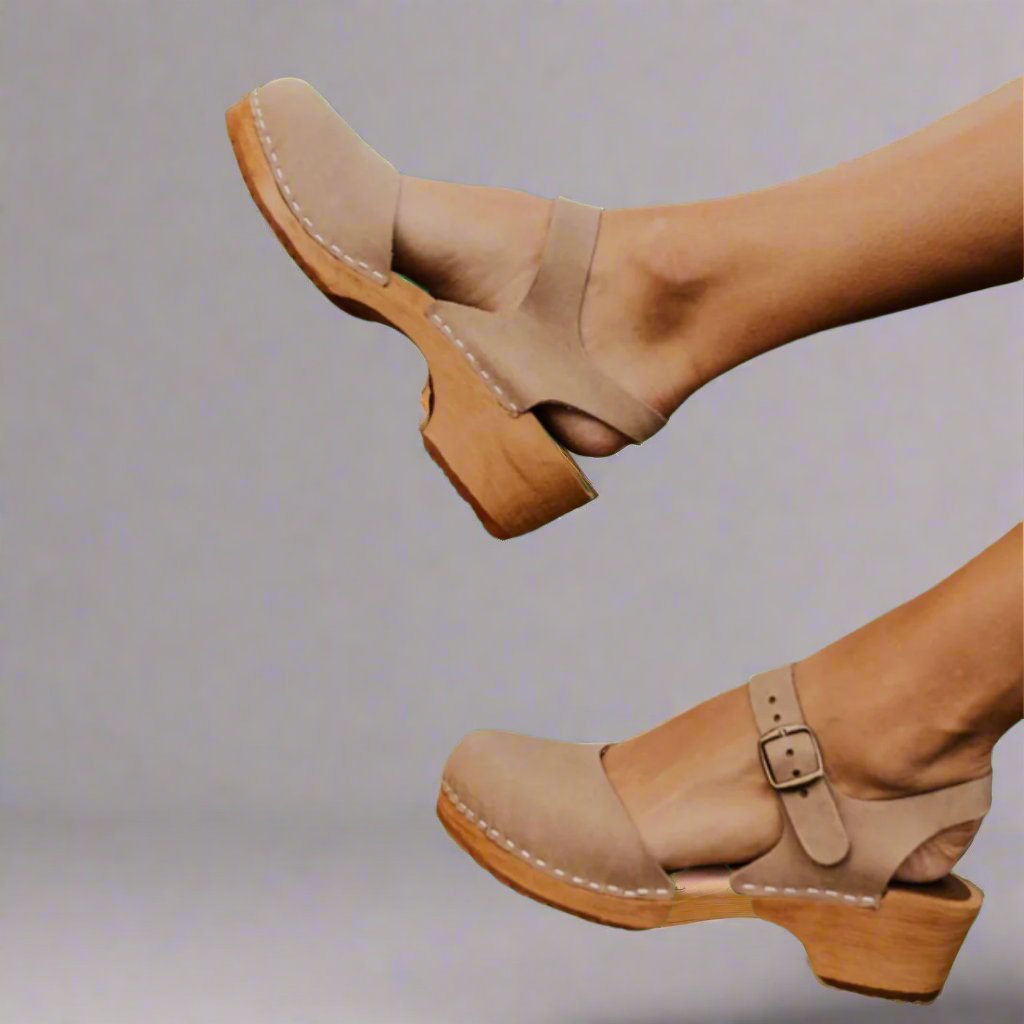 Women's Closed Toe Platform Clogs with Ankle Strap